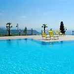 Beuca Apartahotel