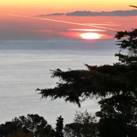 Beuca Apartmanhotel Cogoleto