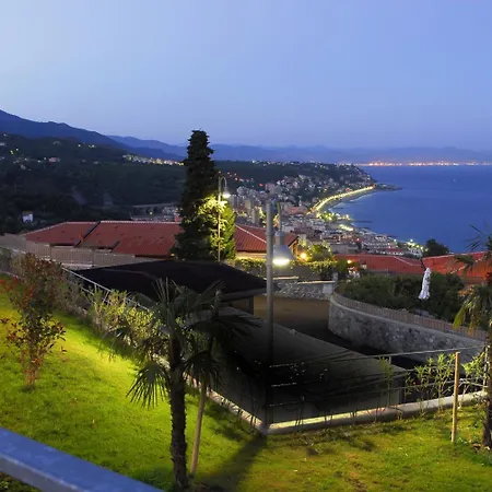 Apartmanhotel Beuca Cogoleto