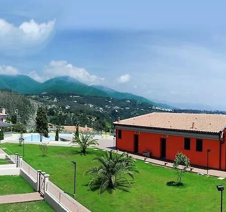 Beuca Aparthotel 3*
