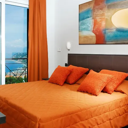 Beuca Apartahotel Cogoleto