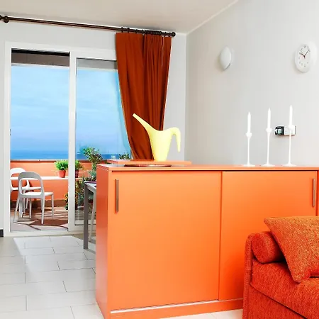 Beuca Apartahotel 4*