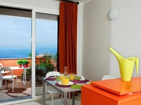 Beuca Aparthotel 3*