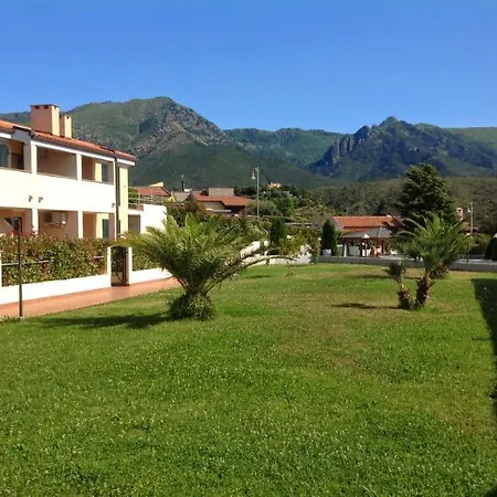 Beuca Aparthotel 3*