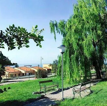 Apart-hotel Beuca 4*